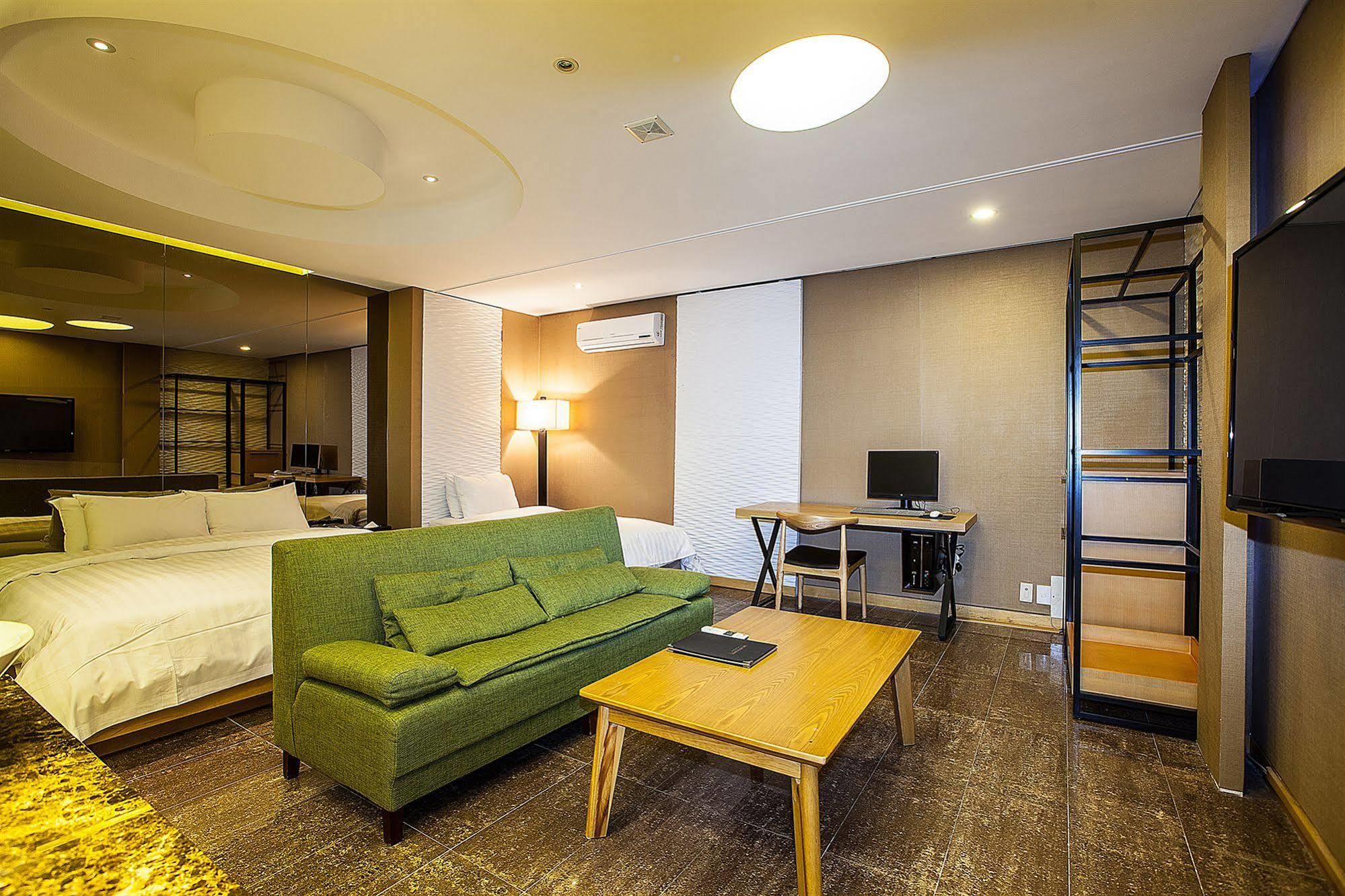 Yeongdeungpo Lifestyle F Hotel سيول المظهر الخارجي الصورة